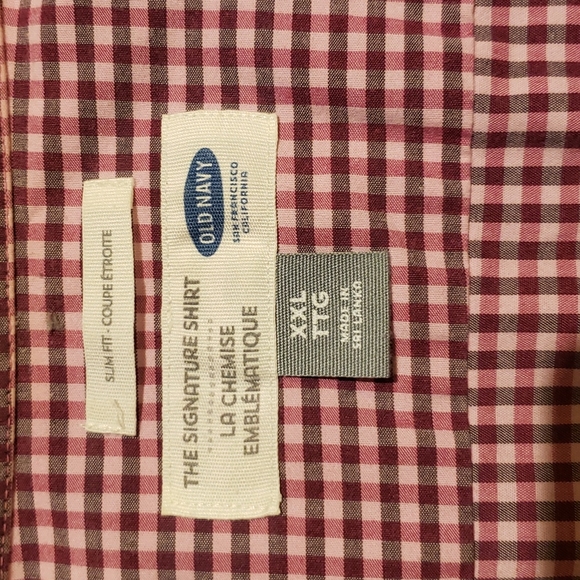 Button down - Picture 3 of 4